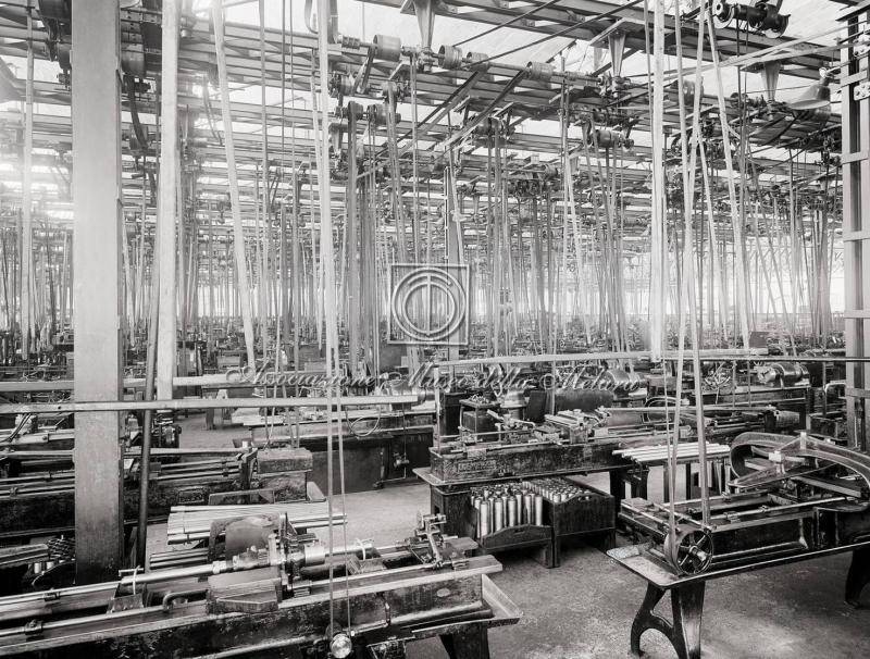 Interno dello stabilimento. Reparto canne