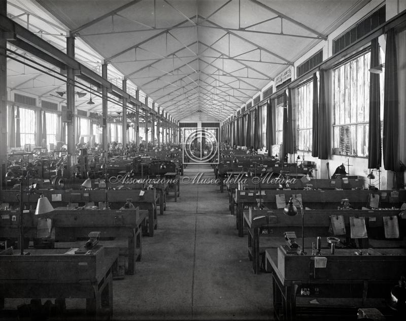 Reparto montaggio e aggiustaggio